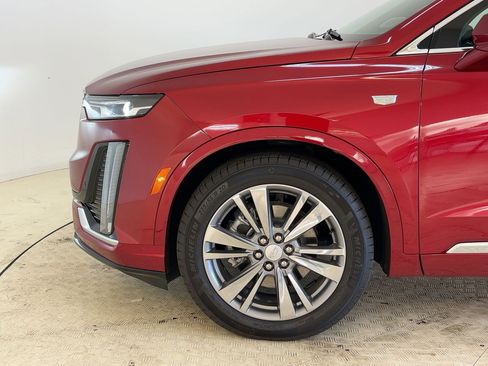 Certified 2025 Cadillac XT6 Premium Luxury image 21