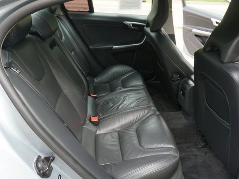Used 2013 Volvo S60 T5 image 23