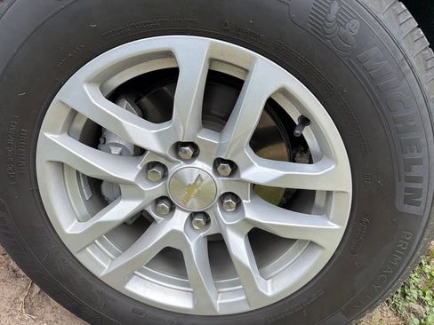Used 2019 Chevrolet Silverado 1500 LT w/ All-Star Edition RWD image 7