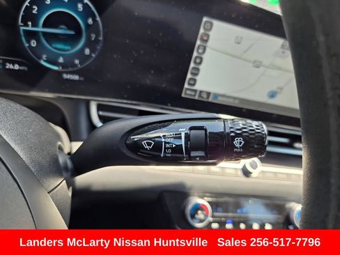 Used 2024 Hyundai Elantra SEL FWD image 24
