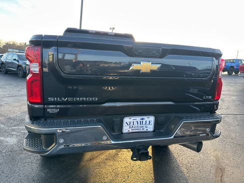 Used 2024 Chevrolet Silverado 2500 LTZ w/ LTZ Convenience Package image 4