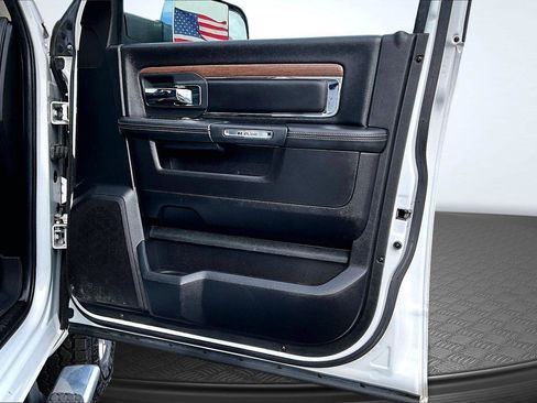 Used 2018 RAM 2500 Laramie image 50