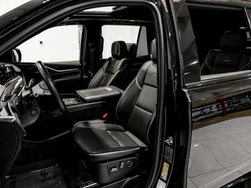 Used 2023 Cadillac Escalade Sport image 28