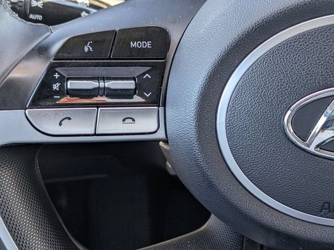Certified 2023 Hyundai Elantra Limited FWD image 25
