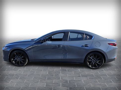 Used 2024 MAZDA MAZDA3 s image 4