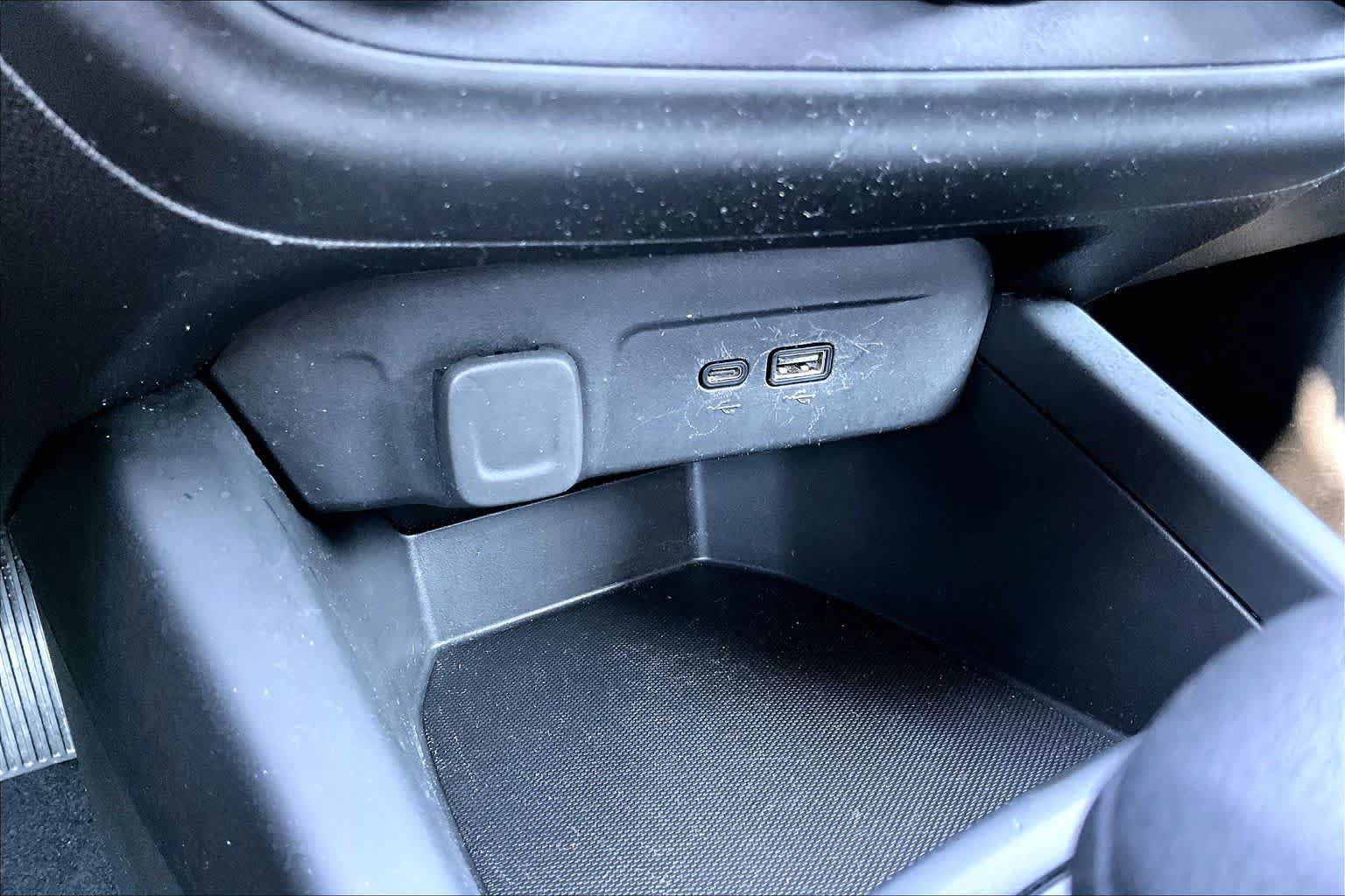 Used 2025 Chevrolet Trax LS FWD image 28