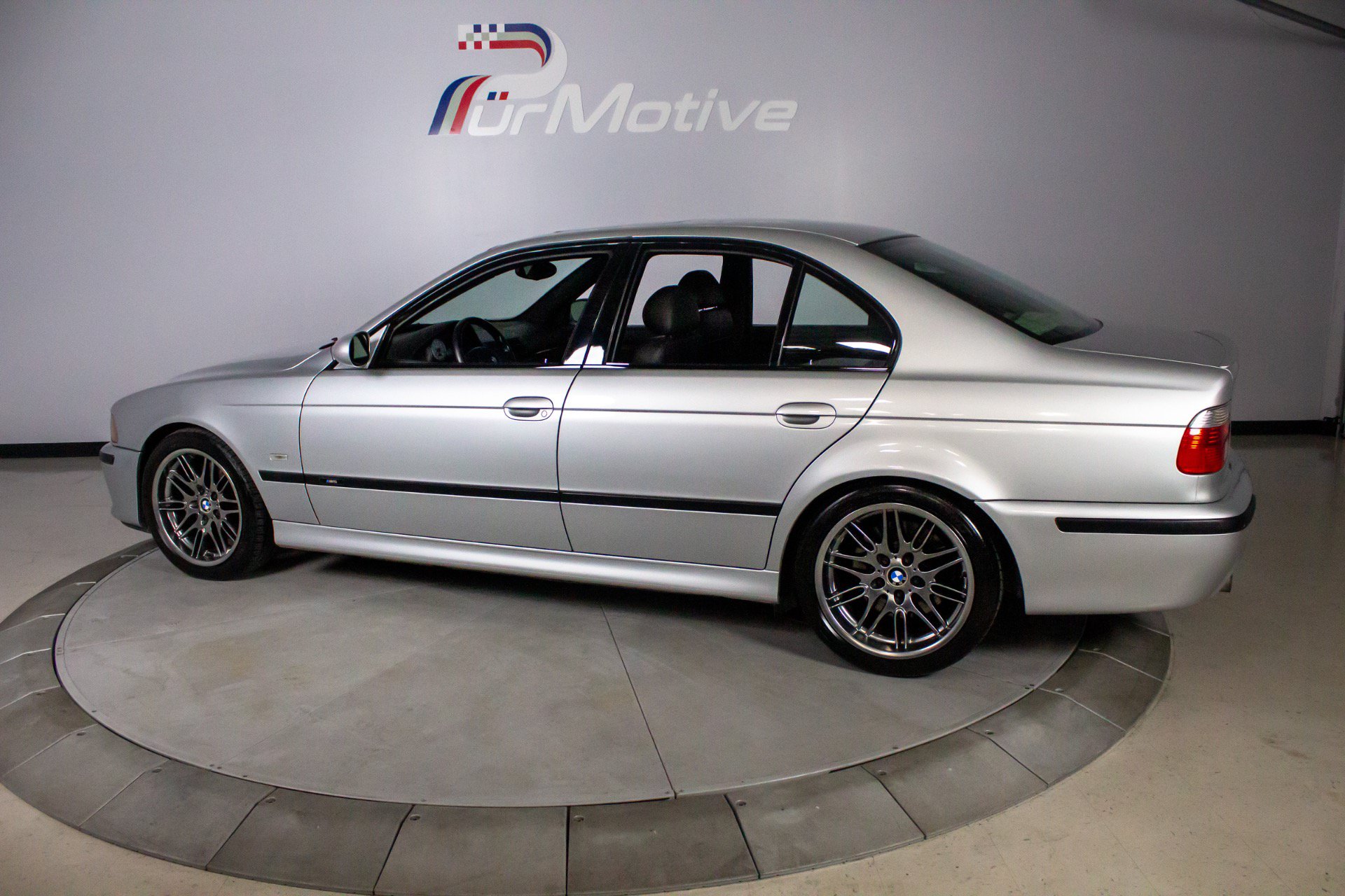 Used 2002 BMW M5 RWD image 6