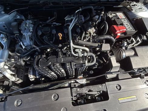 Used 2024 Nissan Altima 2.5 SV image 24