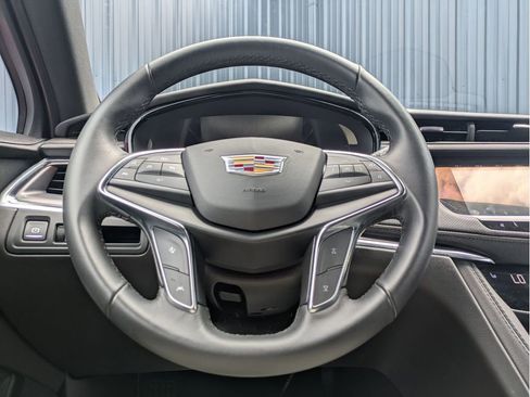 Used 2023 Cadillac XT5 Luxury FWD image 22