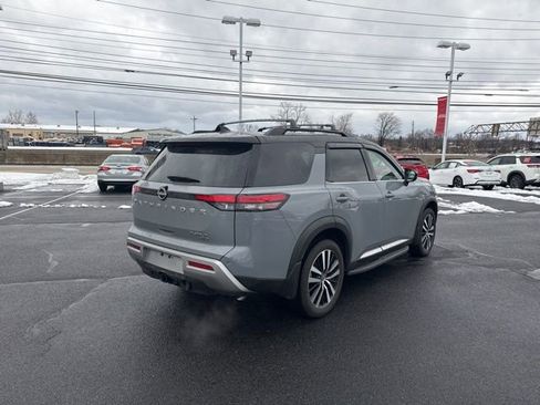 Certified 2025 Nissan Pathfinder Platinum w/ Cargo Package image 7