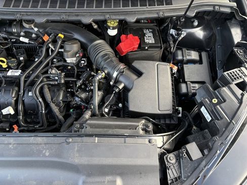 Certified 2024 Ford Edge SEL image 38