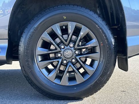 Used 2023 Lexus GX 460 Premium w/ Premium Plus Package AWD/4WD image 16