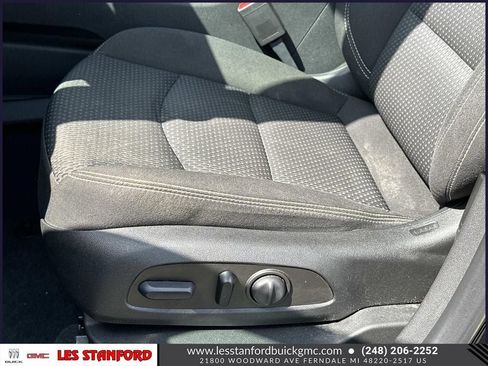 Used 2023 GMC Terrain SLE w/ Driver Convenience Package AWD/4WD image 18