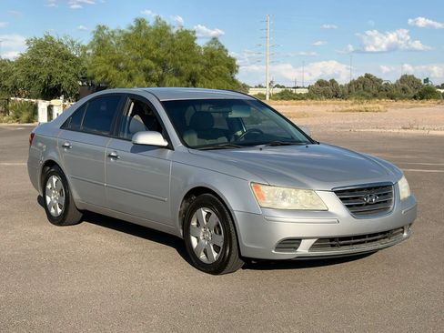 Used 2009 Hyundai Sonata GLS FWD image 3