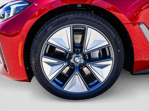 Used 2025 BMW i4 xDrive40i w/ Premium Package image 22