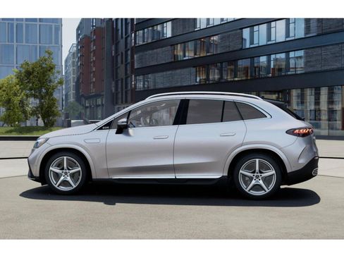 New 2026 Mercedes-Benz EQE 320 4MATIC SUV image 33