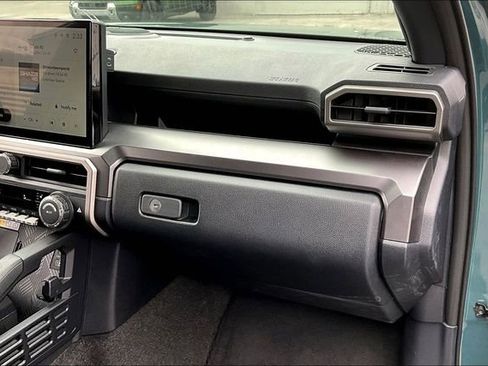 Used 2025 Toyota 4Runner TRD Off-Road Premium image 16