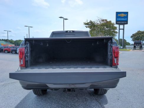 Used 2025 RAM 2500 Laramie AWD/4WD image 6