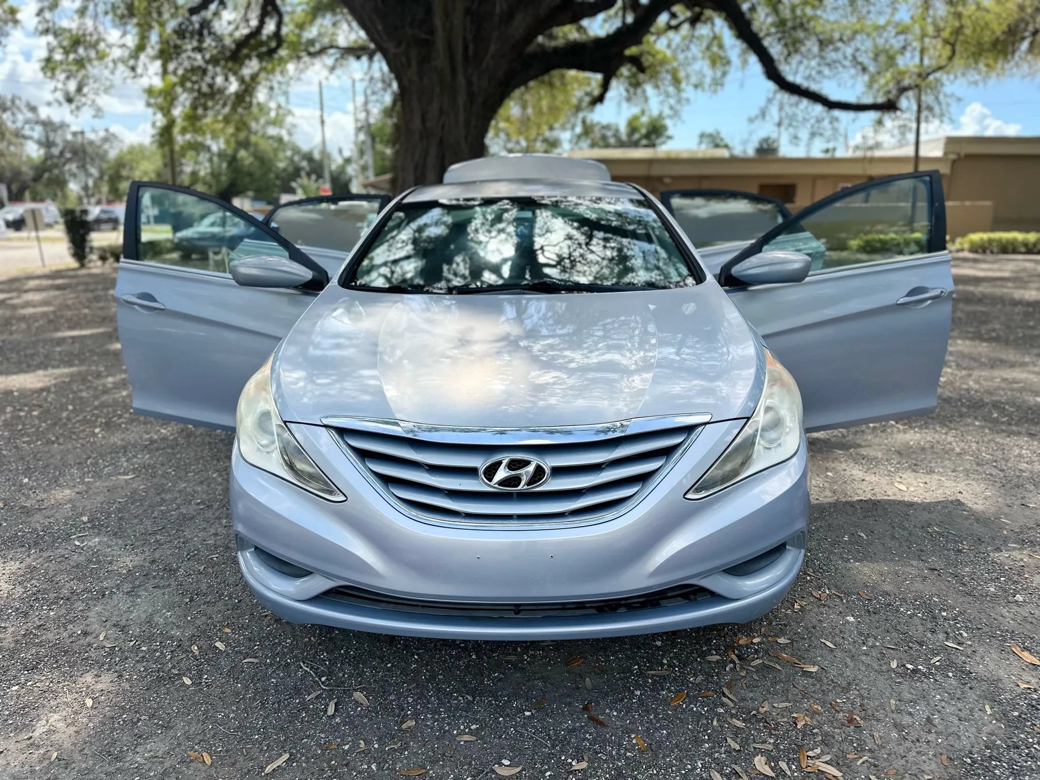 Used 2013 Hyundai Sonata GLS FWD image 2