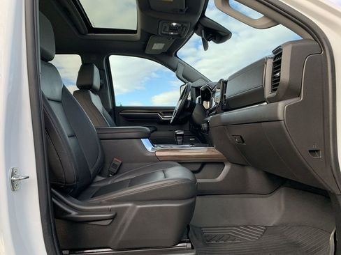 Used 2022 Chevrolet Silverado 1500 RST image 35