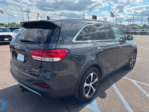 Used 2016 Kia Sorento EX w/ EX Premium Package AWD/4WD image 5