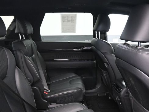 Used 2024 Hyundai Palisade Calligraphy image 13