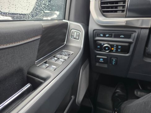 Used 2024 Ford F150 Lariat w/ Equipment Group 502A High image 17