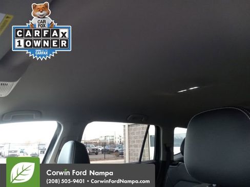 Used 2025 Volkswagen Atlas SE image 23