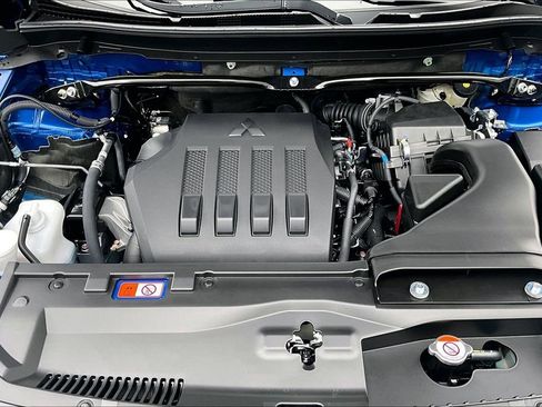 New 2026 Mitsubishi Eclipse Cross LE image 12