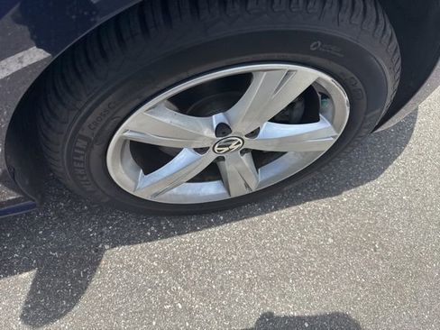 Used 2013 Volkswagen Passat 2.5 SE FWD image 14