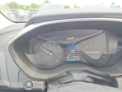 Used 2021 Subaru Crosstrek 2.0i Premium AWD/4WD image 5