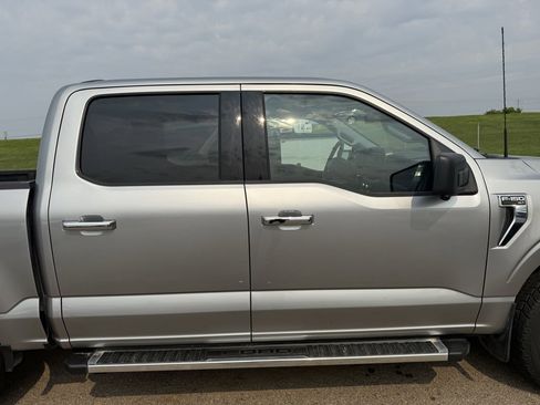 Used 2024 Ford F150 XLT image 32