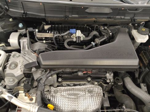 Used 2019 Nissan Rogue SV FWD image 30