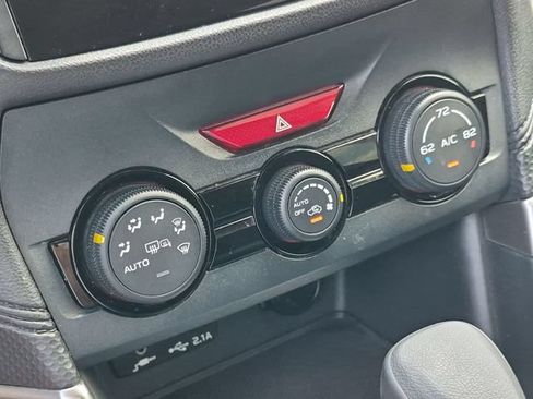 Used 2021 Subaru Forester Premium AWD/4WD image 26