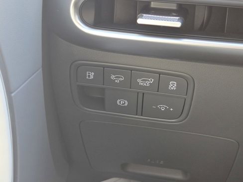 New 2026 Hyundai Ioniq 9 SEL image 21