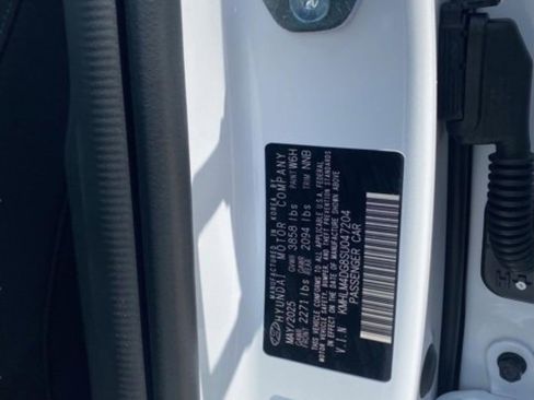 New 2025 Hyundai Elantra Sport FWD image 15