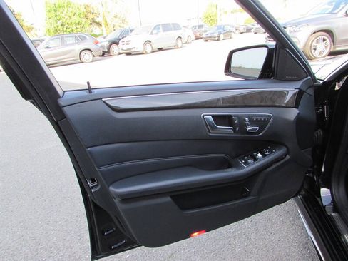 Used 2014 Mercedes-Benz E 350 Sedan image 5