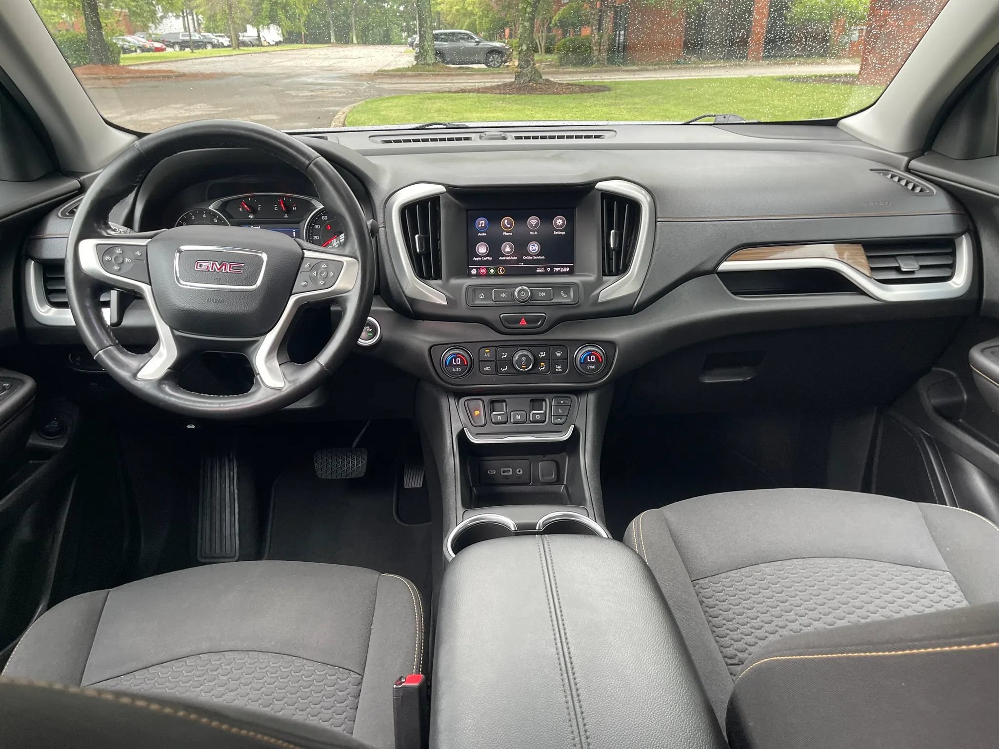 Used 2020 GMC Terrain SLE w/ Driver Convenience Package FWD image 16