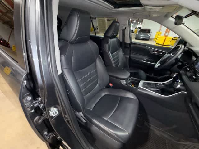 Used 2021 Toyota RAV4 XLE Premium AWD/4WD image 16