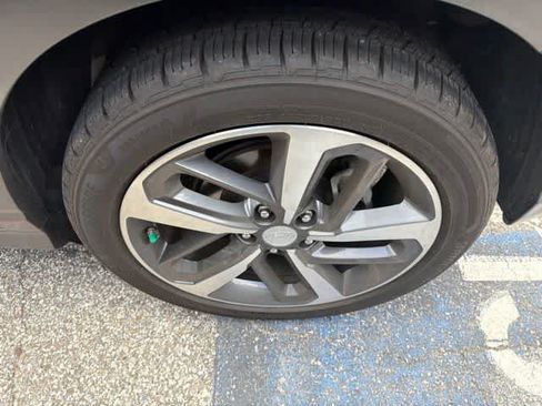 Used 2019 Hyundai Kona Limited AWD/4WD image 10