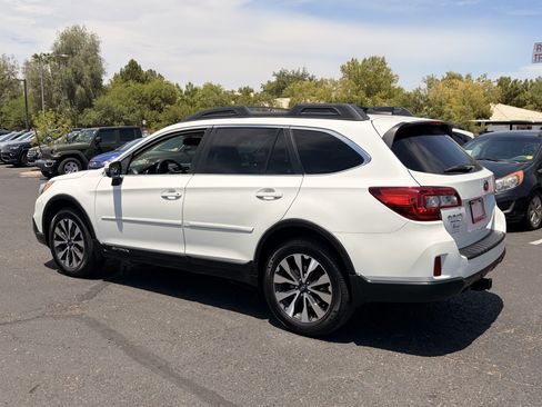 Used 2016 Subaru Outback 3.6R Limited AWD/4WD image 3