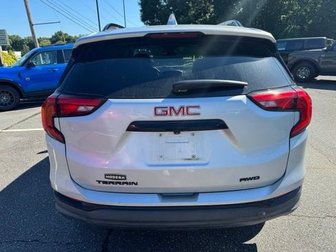 Used 2021 GMC Terrain SLT w/ Infotainment Package II AWD/4WD image 7