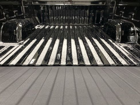 Used 2022 Chevrolet Silverado 1500 LT Trail Boss image 22