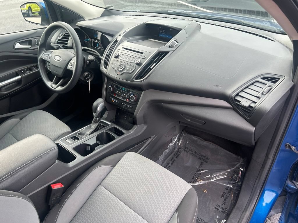 Used 2018 Ford Escape SE w/ Ford Safe & Smart Package FWD image 43