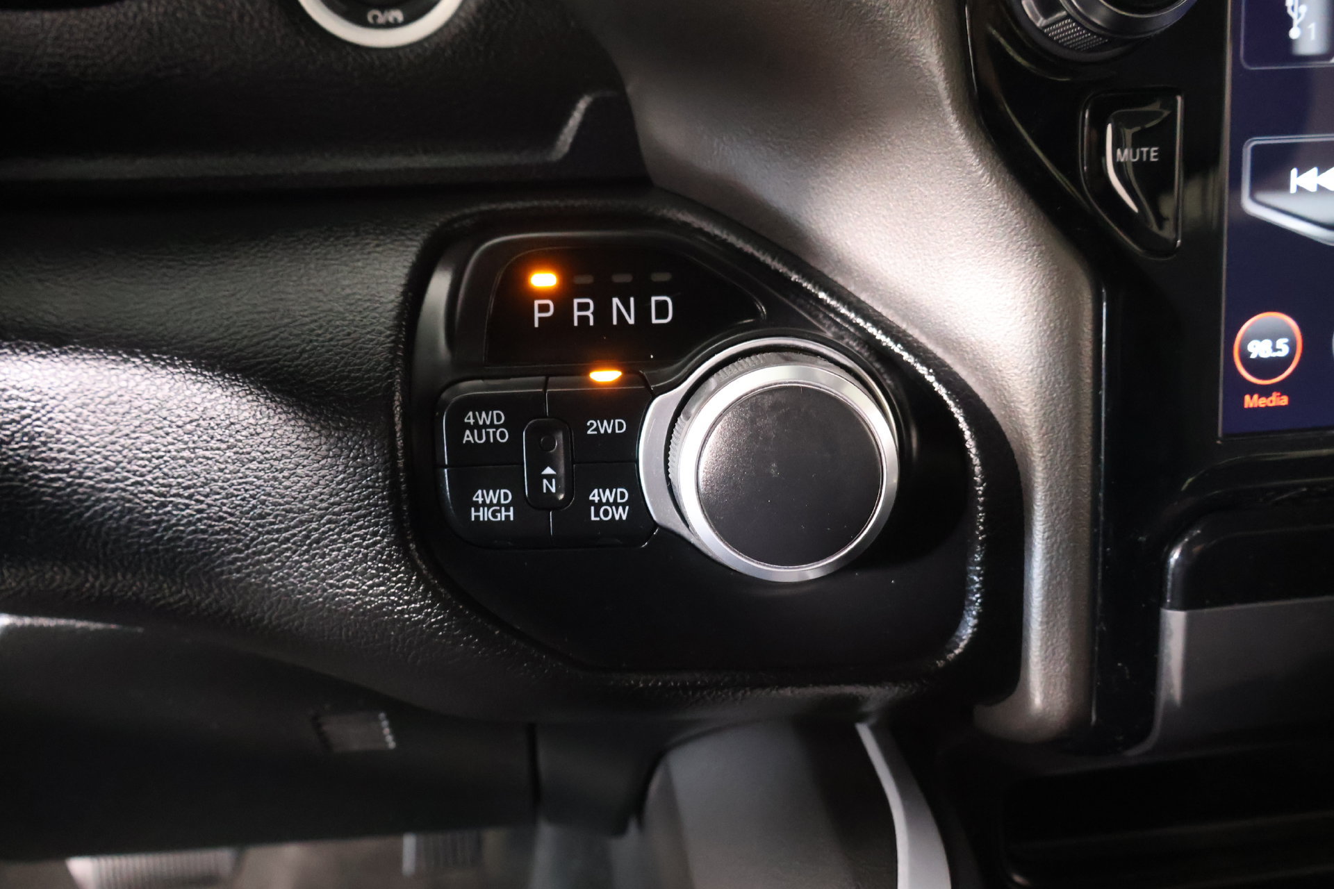 Used 2020 RAM 1500 Big Horn AWD/4WD image 8