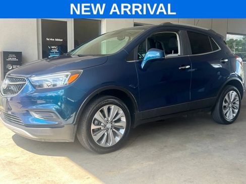 Used 2020 Buick Encore Preferred FWD image 1