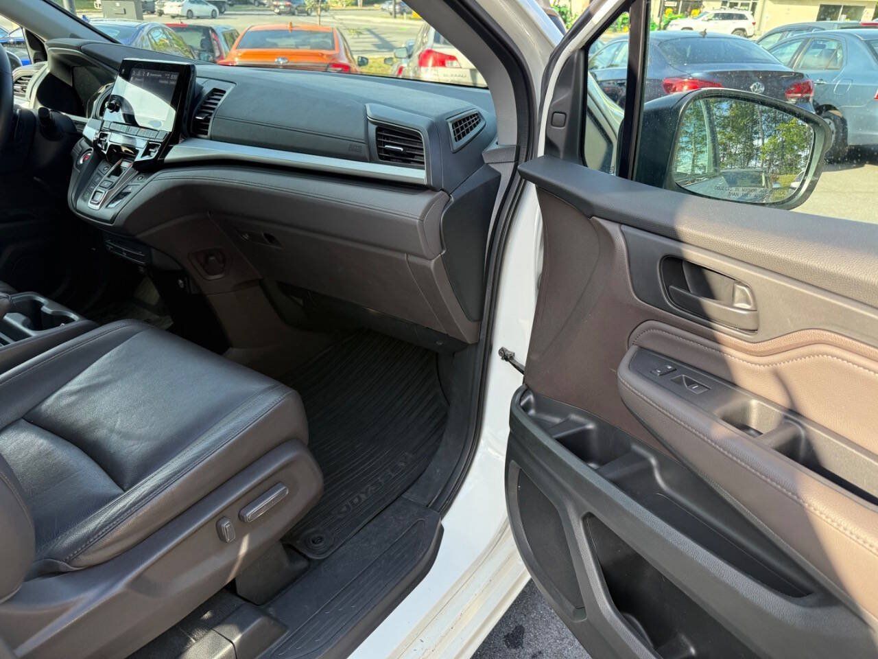 Used 2018 Honda Odyssey Touring image 15