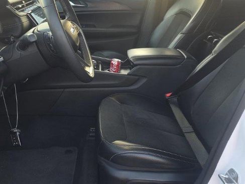 Used 2024 Jeep Grand Cherokee L Altitude image 8