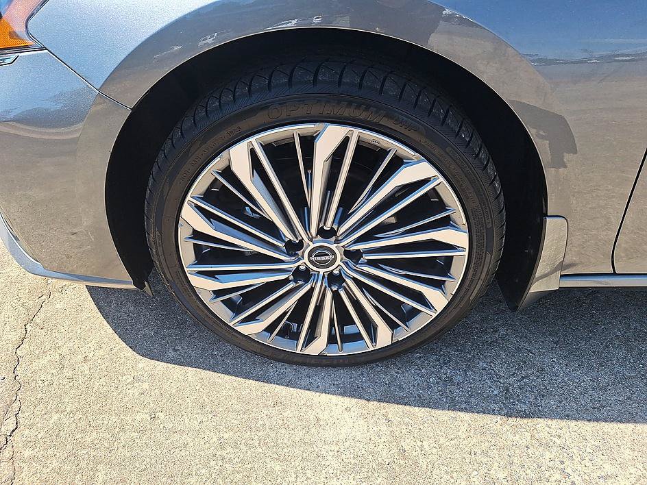 Used 2023 Nissan Altima 2.5 SL AWD/4WD image 8