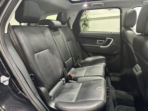 Used 2019 Land Rover Discovery Sport HSE AWD/4WD image 45